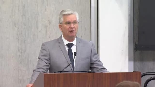 Fed 理事沃勒 Waller 放鷹!支持刪除「寬鬆偏向」,警告通膨若失控不排除重啟升息 | 動區動趨-最具影響力的區塊鏈新聞媒體